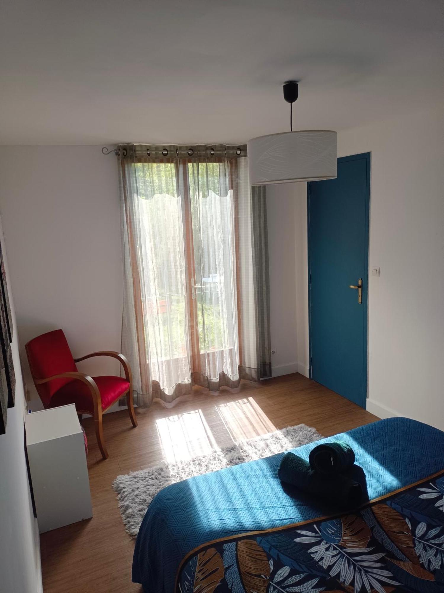 Petite Maison Etape Loire A Velo Ou Compostelle Mosnes Exteriör bild